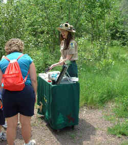 2005-08-010.jpg (67881 bytes)