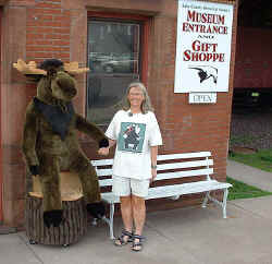 2005-08-015.jpg (58442 bytes)