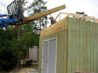 shed25.jpg (35032 bytes)